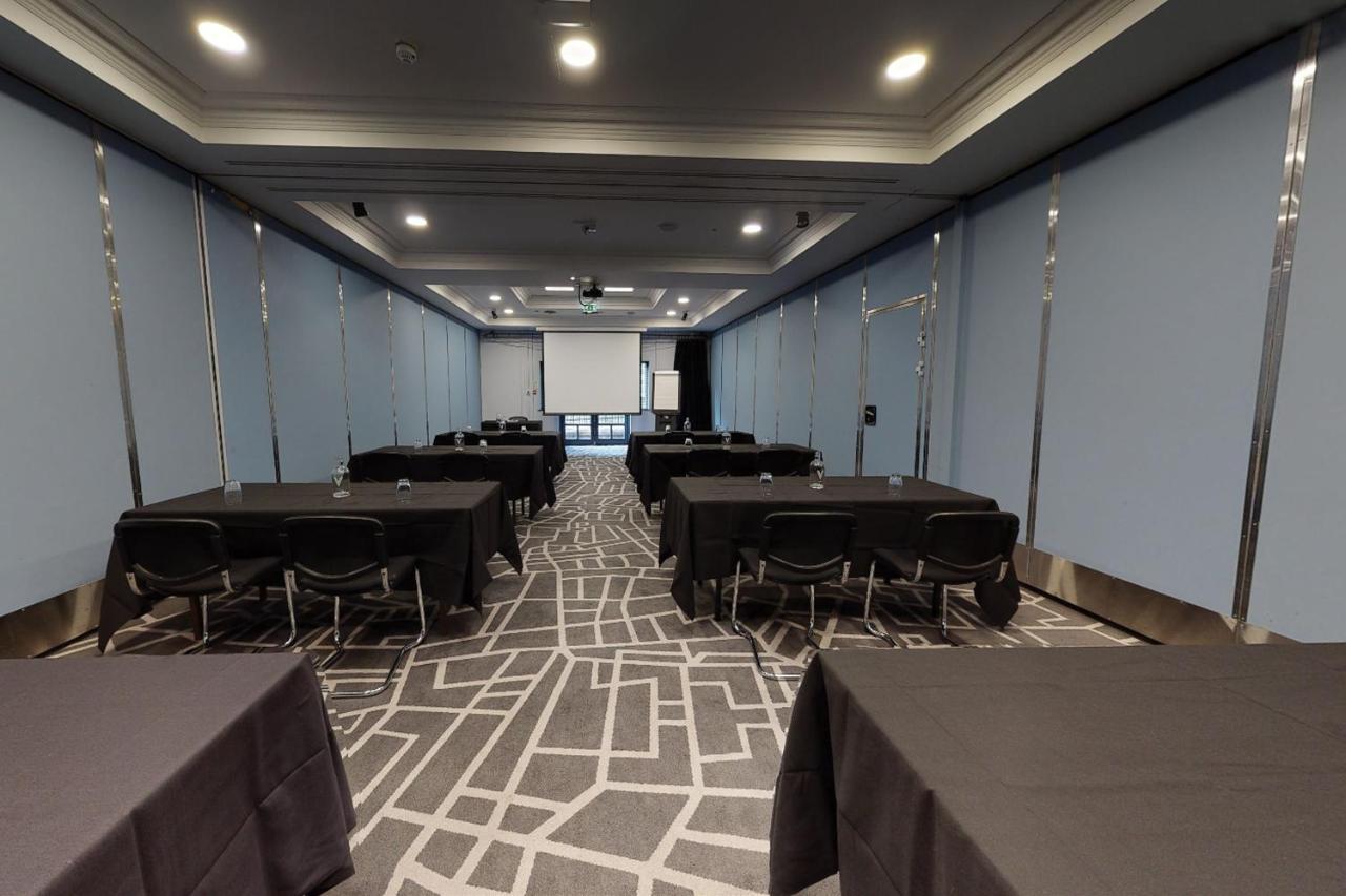 Village Hotel Leeds North מראה חיצוני תמונה