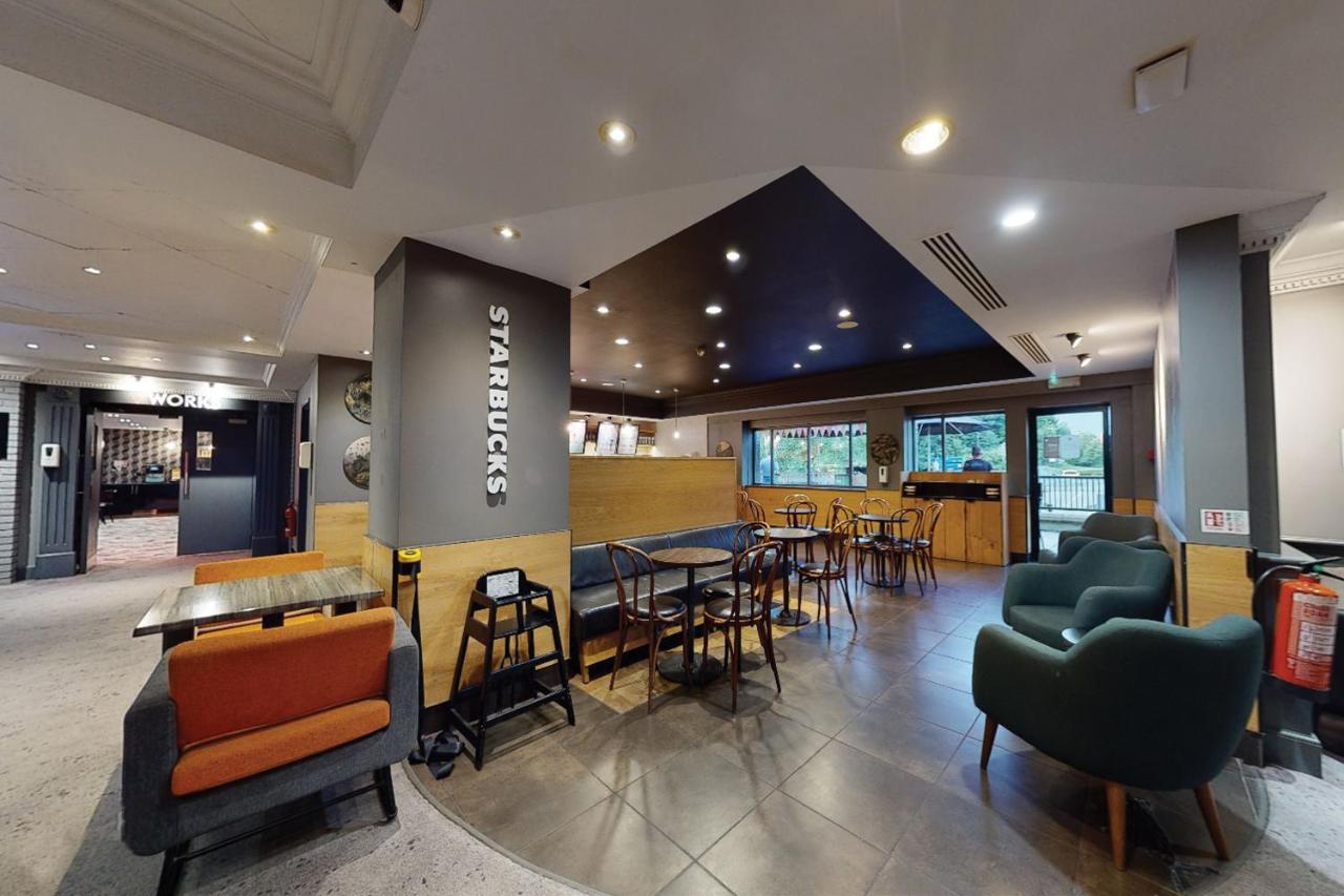 Village Hotel Leeds North מראה חיצוני תמונה