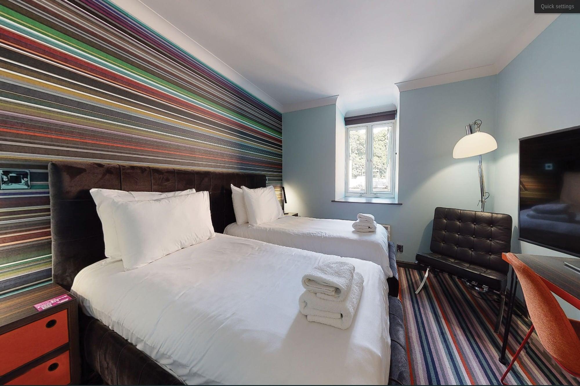 Village Hotel Leeds North מראה חיצוני תמונה