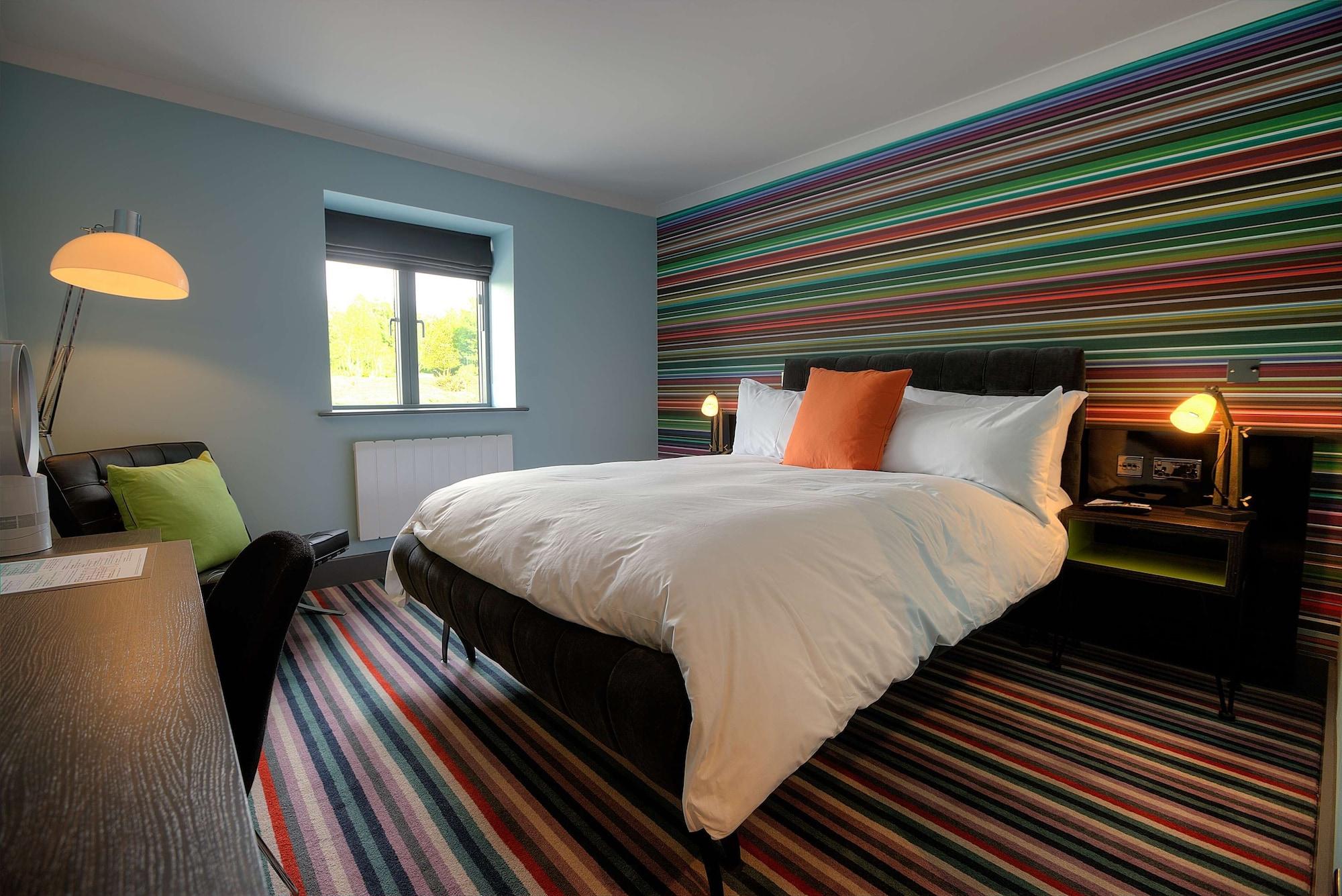 Village Hotel Leeds North מראה חיצוני תמונה