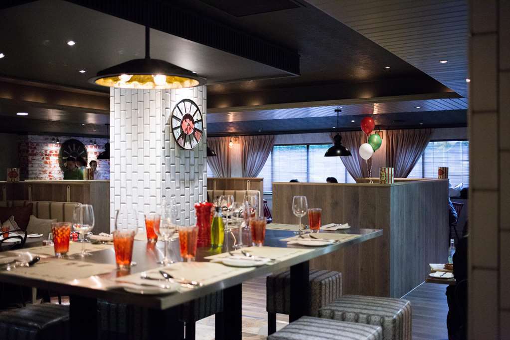 Village Hotel Leeds North מסעדה תמונה